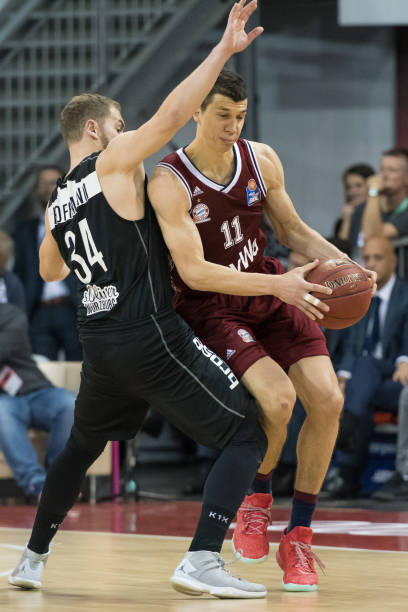 更是展现了 更是展现了