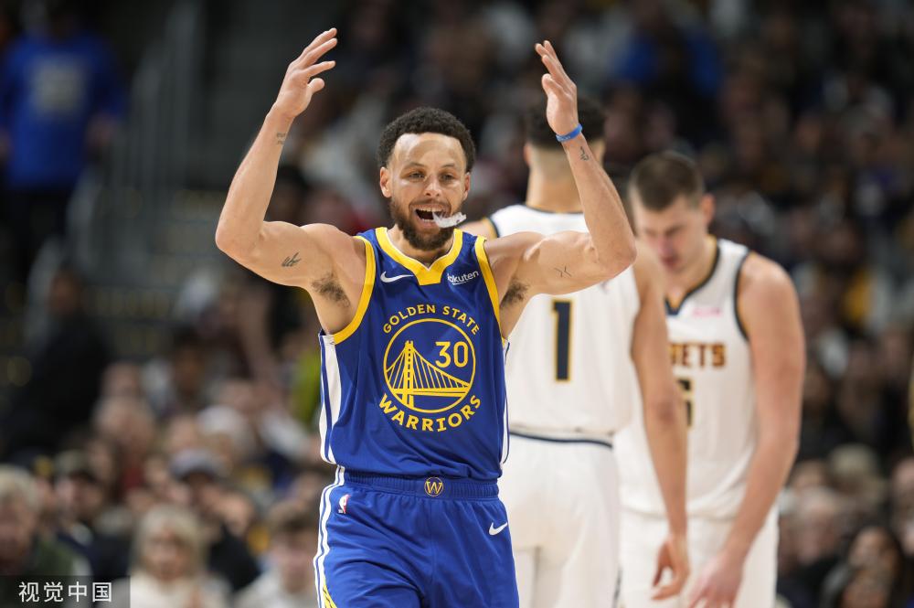 在赛季末依 在赛季末依