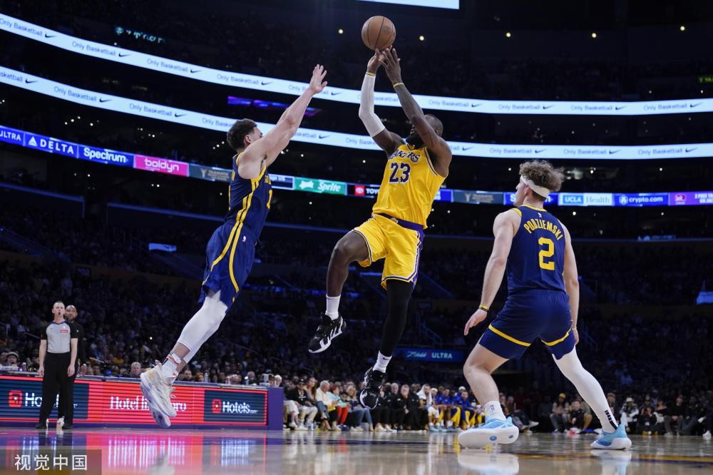 8个篮板和 8个篮板和